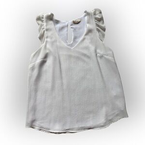 Elegant White Sleeveless Blouse